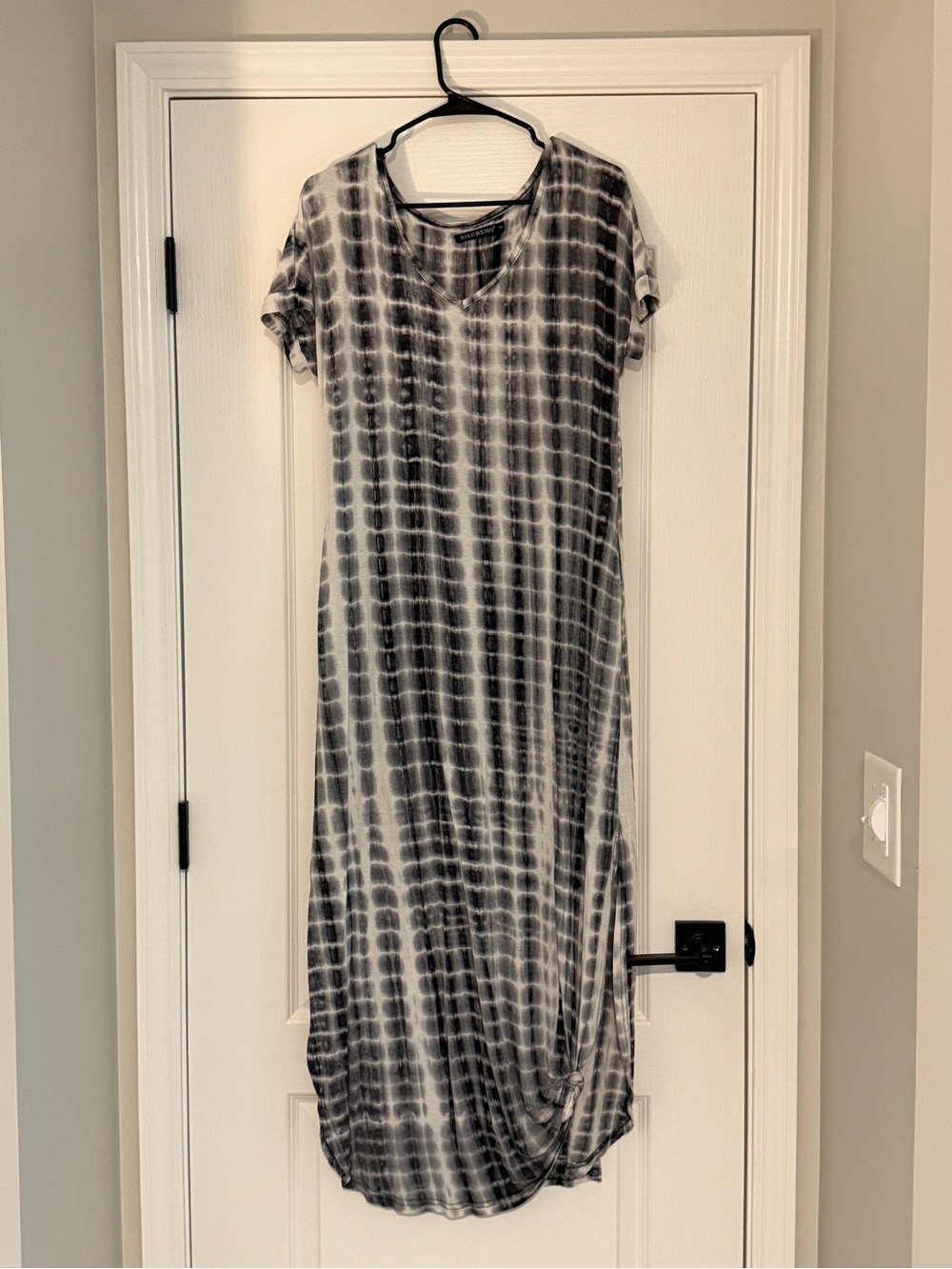 Tie-Dye V-Neck Black & White Maxi Dress